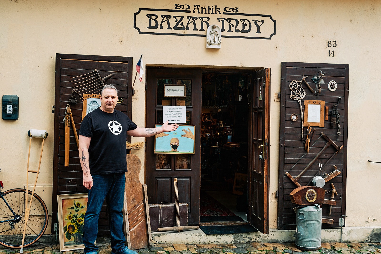 Indy Antik Bazar
